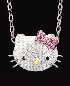 金景娥自稱這條鉆石Kitty項鏈價值2億韓元(約115萬元人民幣)。