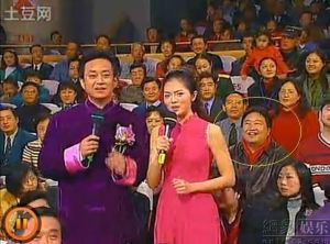 2002年春晚 在主持人文清串場時(shí)