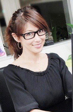 山田佳子