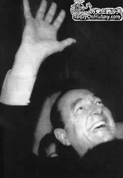 希拉克再次當(dāng)選法國總統(tǒng)