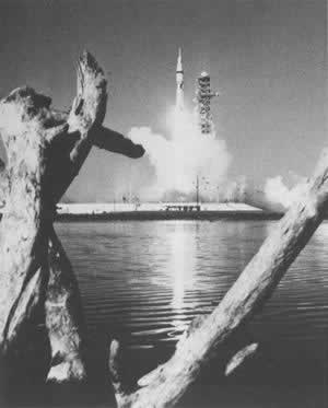 美國第一個空間站“太空實驗室”升空