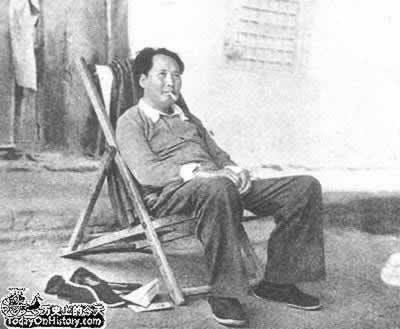 毛澤東等到達西柏坡