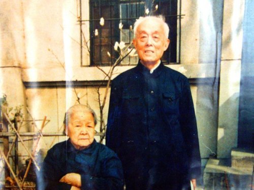 國學(xué)大師季羨林逝世