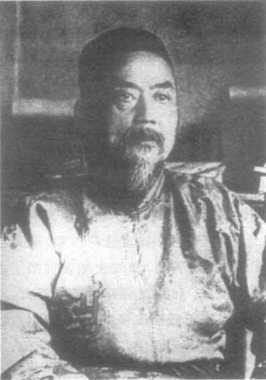 “清末怪杰”國學大師辜鴻銘出生