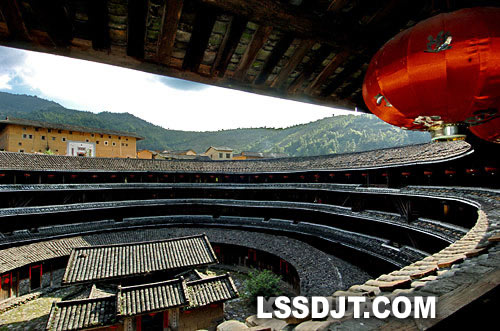 中國“福建土樓”被正式列入《世界遺產名錄》