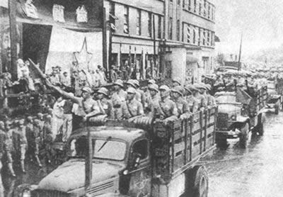 上海百萬軍民慶祝解放