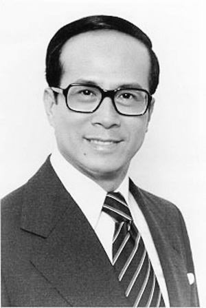 全球華人首富李嘉誠出生