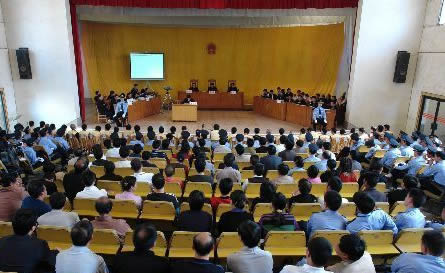 云南警察領導黑社會并組織賣淫獲死刑