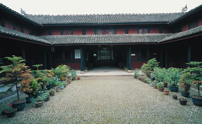 國(guó)畫大師潘天壽逝世