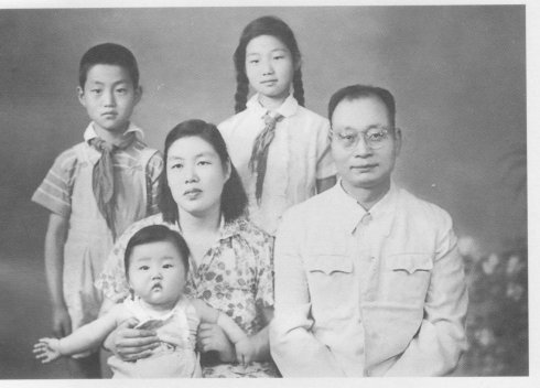 國防科技大學成立