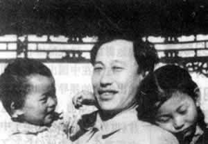 著名詩(shī)人郭小川出生