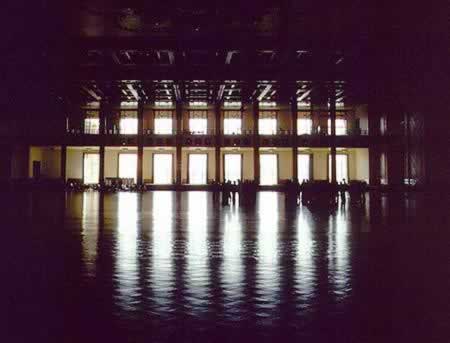 人民大會堂建成