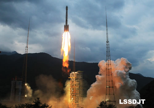 “嫦娥二號”衛星在西昌發射成功