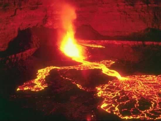 日本御岳山火山突然爆發(fā)