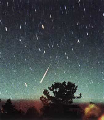 流星雨與我們擦肩而過