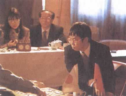 聶衛平獲首屆中圍棋擂臺賽勝利