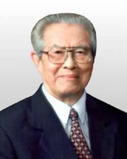 中國外交事業領導人黃華逝世