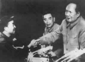 《人民日?qǐng)?bào)》介紹大慶人建設(shè)經(jīng)驗(yàn)（轉(zhuǎn)自：歷史上的今天。中國(guó)）