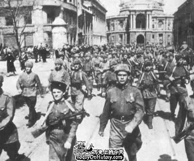 第二次世界大戰蘇軍攻占華沙（歷史上今天lssjt.com）
