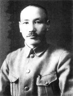 蔣介石東山再起，復任總司令（歷史上今天lssjt.com）