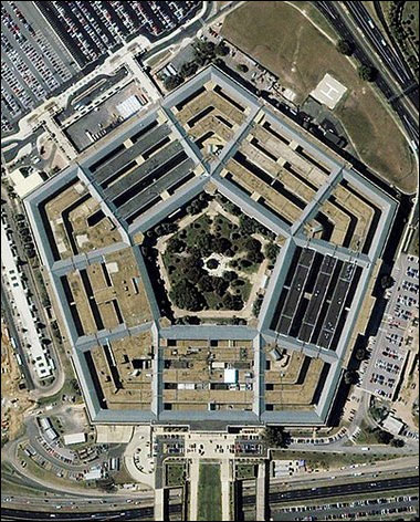 世界上建筑面積最大的行政建筑——美國五角大樓竣工
