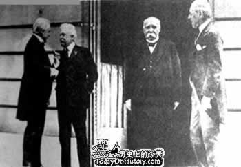 巴黎和會(huì)召開