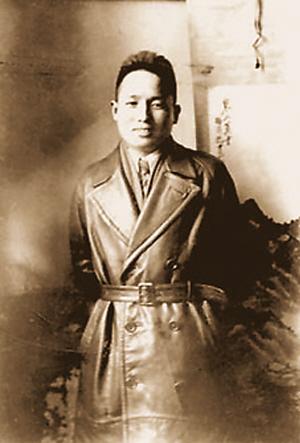 范長江赴陜北采訪報道中國革命