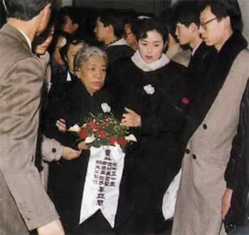 相聲藝術大師侯寶林在京病逝