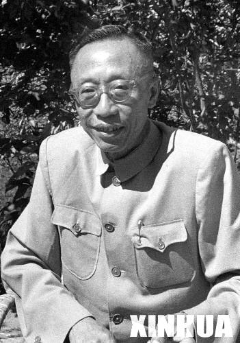 清朝末代皇帝愛新覺羅·溥儀出生