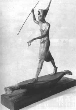 考古學(xué)家打開3300年前古埃及法老國(guó)圖特安國(guó)王的石棺