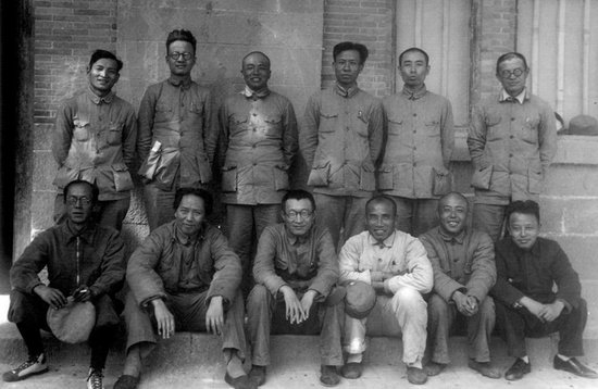 資料：中共1921-1997年歷次重要會議介紹(圖)