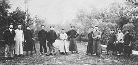 毛澤東、蔡和森等人在長沙創(chuàng)辦新民學(xué)