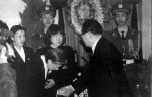 黨和國(guó)家領(lǐng)導(dǎo)人陳云逝世