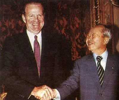 美國對日本首次實行報復(fù)性經(jīng)濟制裁