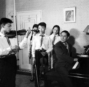 小提琴家、作曲家、音樂教育家馬思聰誕生
