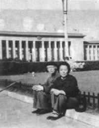 歷史學(xué)家顧頡剛出生