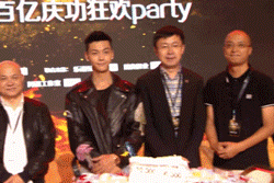 哈哈哈這個連鎖反應，引領潮流第一人。。。