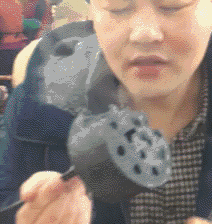 兄弟慢點吃別燙著